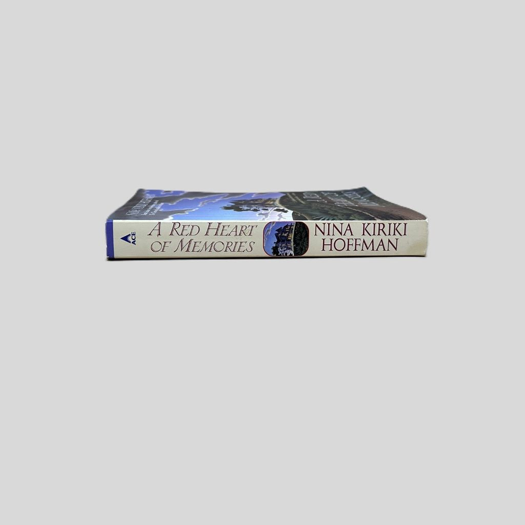 A Red Heart of Memories by Nina Kiriki Hoffman - Book Spine