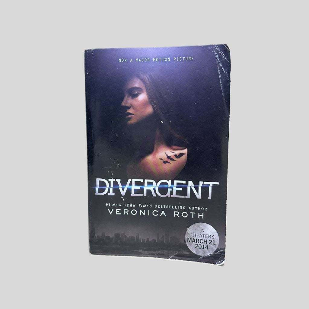 Divergent by Veronica Roth - Front Cover