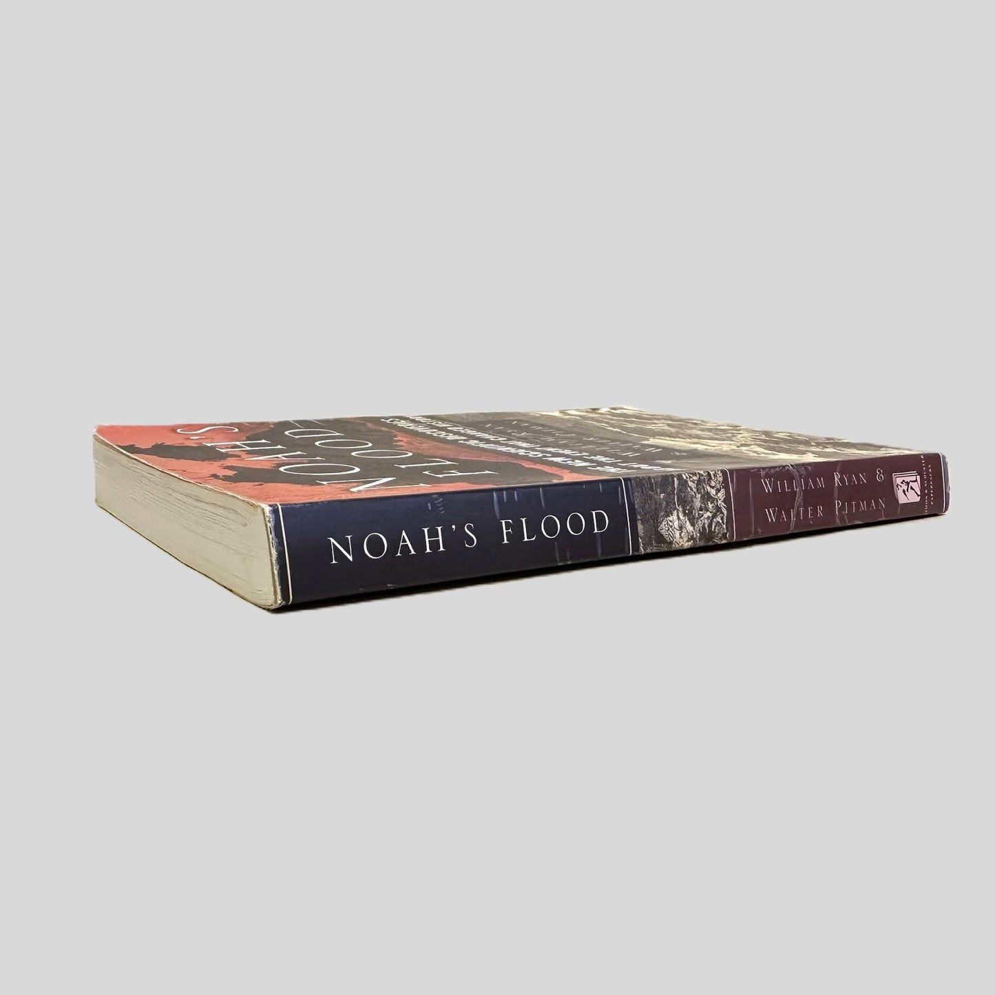 Noah's Flood by William Ryan & Walter Pitman - Book Spine