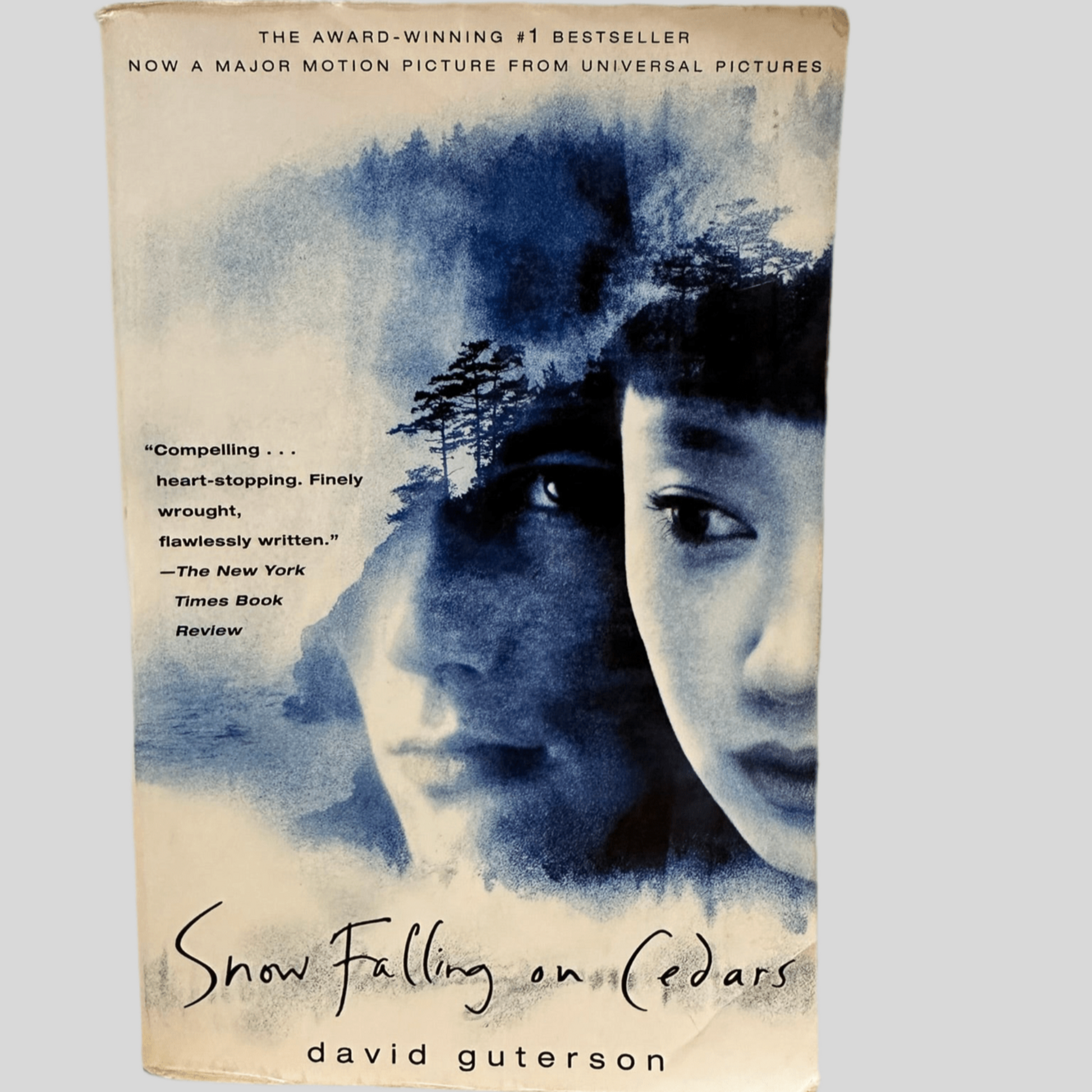 Snow Falling on Cedars by David Guterson - Front Cover