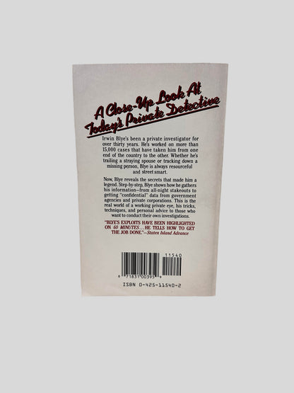 Back cover view of Secrets of a Private Eye by Irwin Blye & Ardy Friedberg centered on a neutral light gray background. 