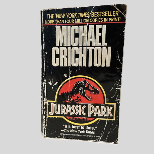 Jurassic Park by Michael Crichton - Front Cover