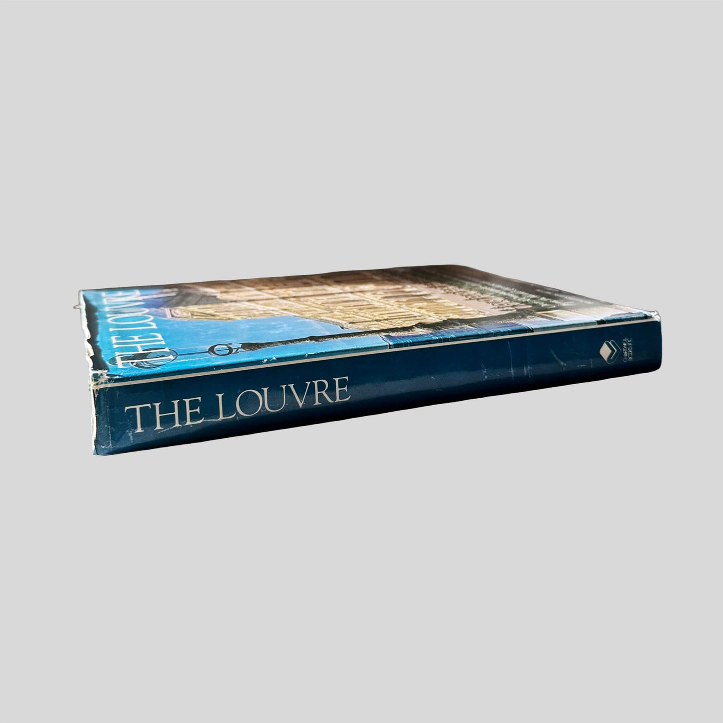 The Louvre: Over 300 Masterpieces of Painting and Sculpture of the World's Greatest Art Museum