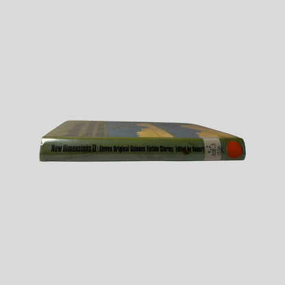 Spine view of New Dimensions II vintage Doubleday hardcover anthology edited by Robert Silverberg.